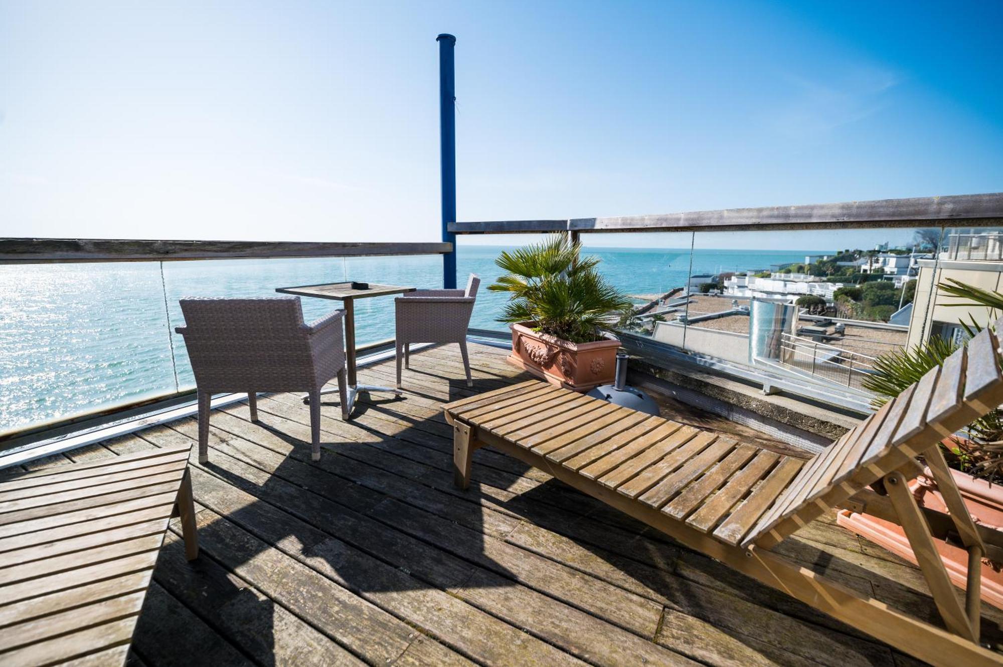 Logis Hotel - La Petite Rade Hawr Zewnętrze zdjęcie